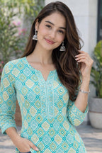 Premium 60-60 Cotton Fabric Green multicolour  printed short kurti for women